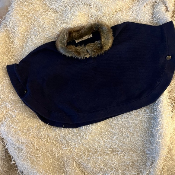 HOPE & HENRY COUTURE BABY NAVY FUR-TRIMMED SWEATER CAPE PONCHO 18-24M - Picture 2 of 7